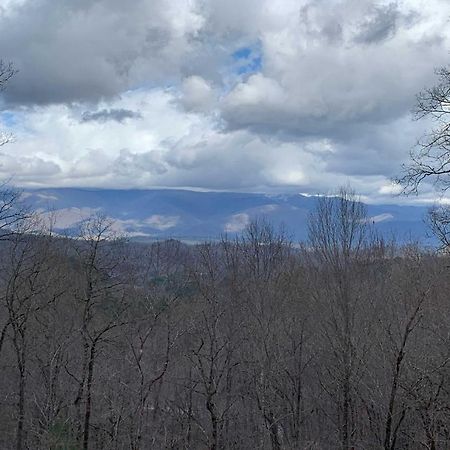 Cozy Cabin With Hot Tub And Smoky Mountain Views! Villa Bryson City Esterno foto