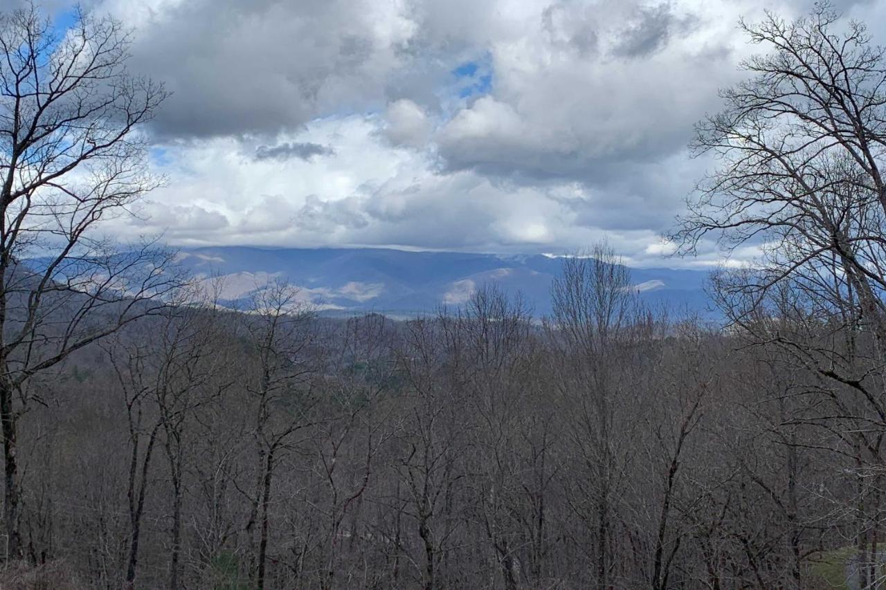 Cozy Cabin With Hot Tub And Smoky Mountain Views! Villa Bryson City Esterno foto