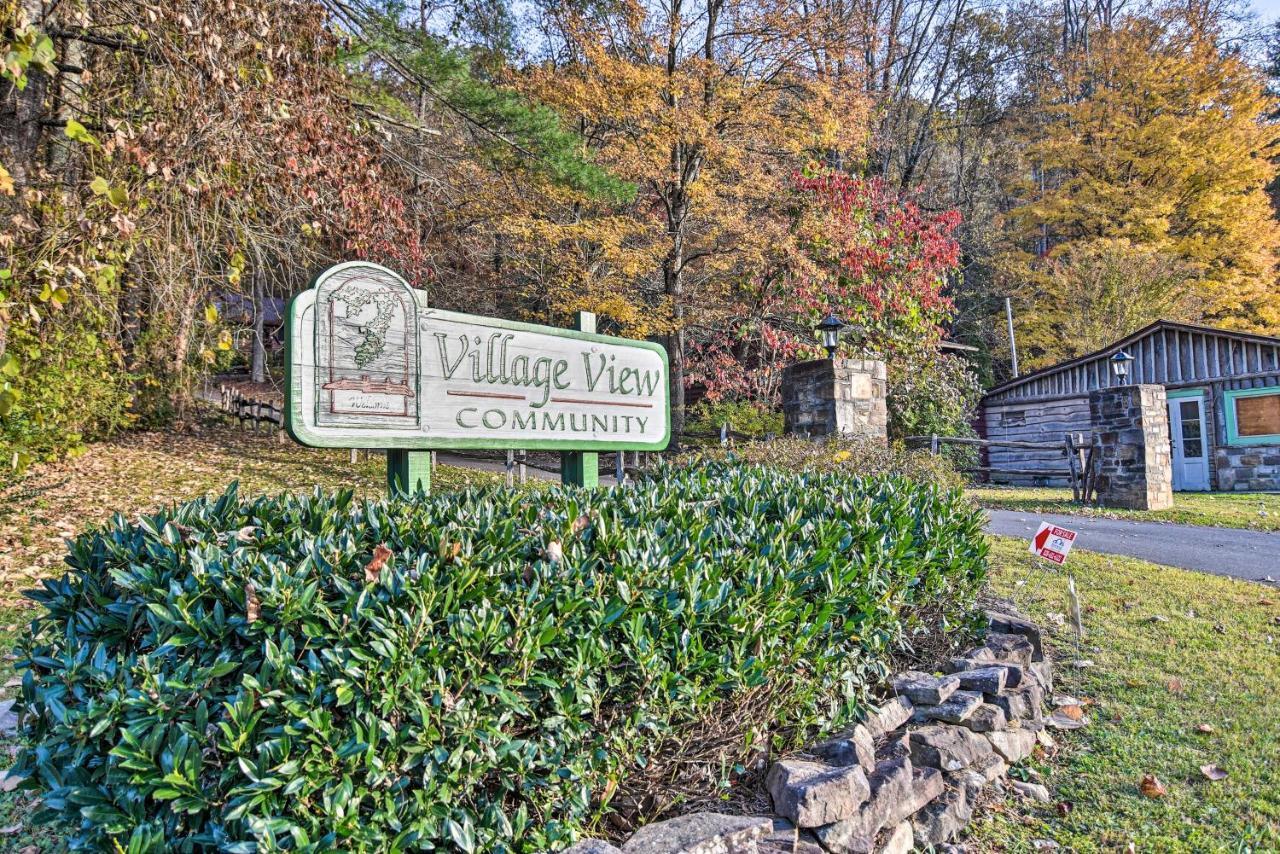 Cozy Cabin With Hot Tub And Smoky Mountain Views! Villa Bryson City Esterno foto