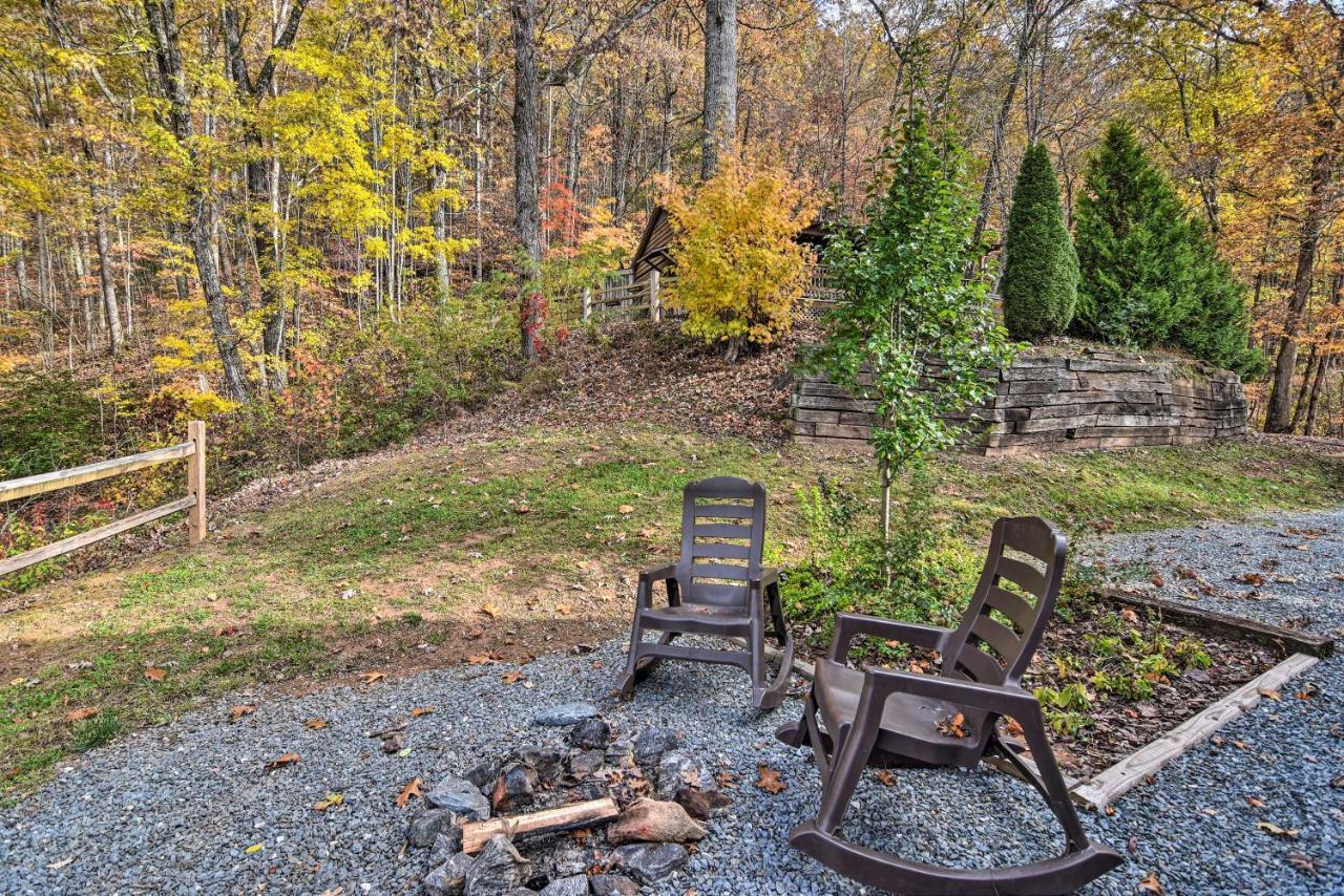 Cozy Cabin With Hot Tub And Smoky Mountain Views! Villa Bryson City Esterno foto